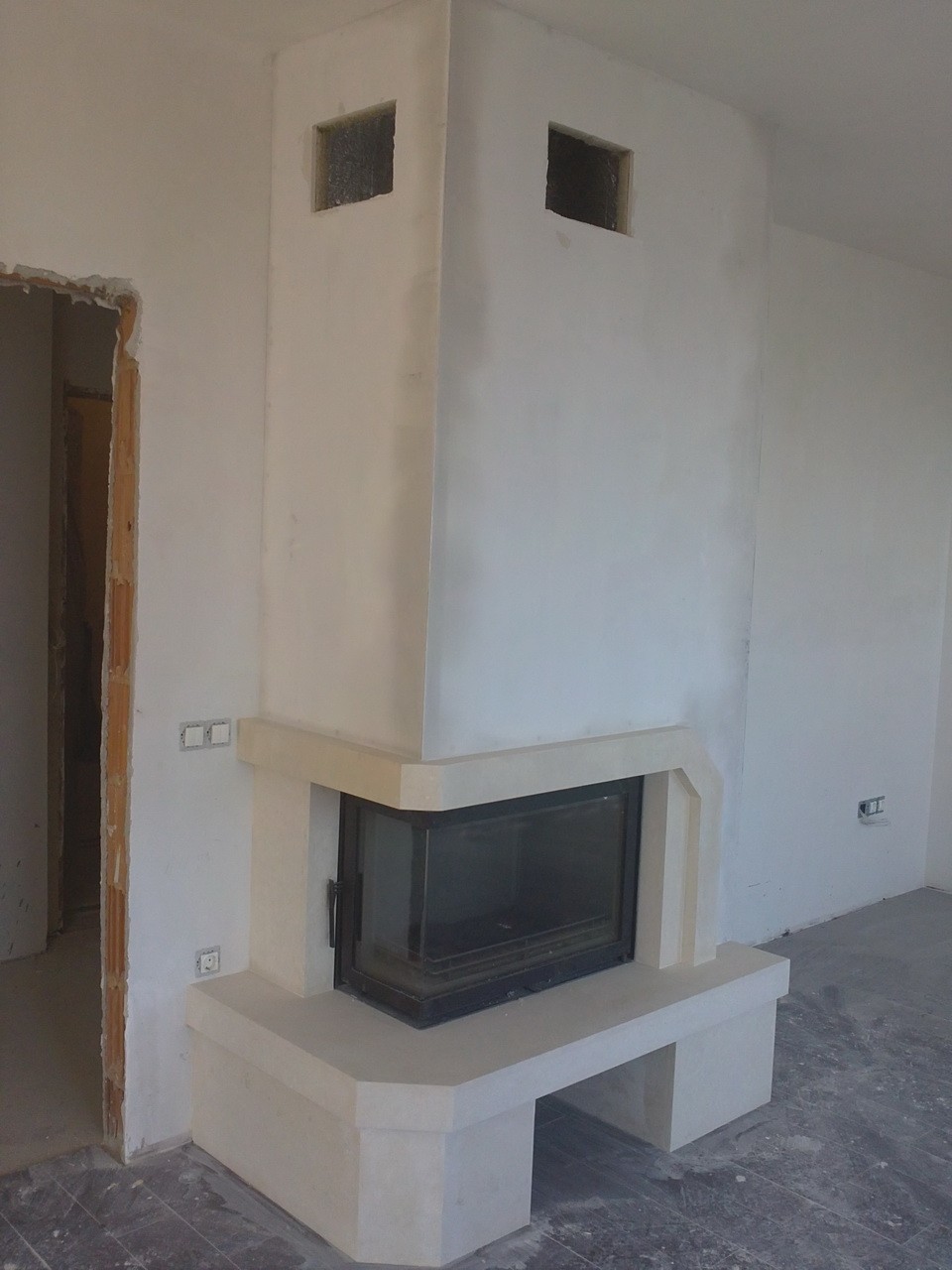 Камина 81625 Варна 1
