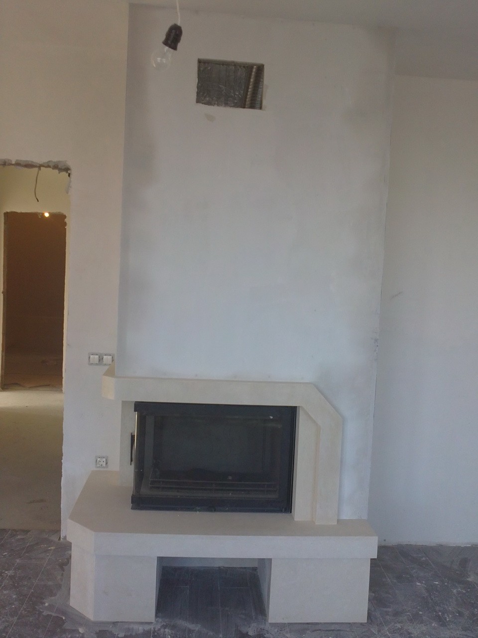 Камина 81625 Варна 1